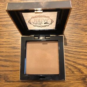 Pretty Vulgar Bronzed B Bronzer Powder